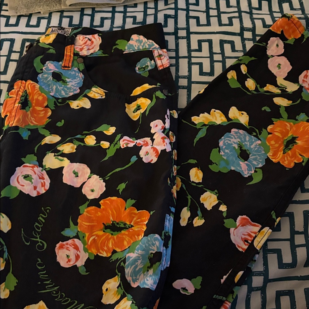Moschino pants black floral
